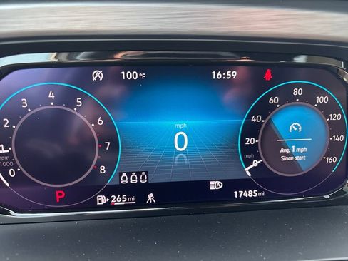 Used 2025 Volkswagen Atlas Cross Sport SE w/ Panoramic Sunroof Package image 16