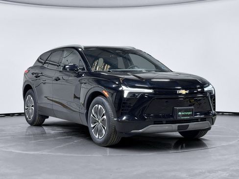 Used 2024 Chevrolet Blazer EV LT AWD/4WD image 4