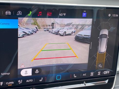 New 2026 Volkswagen Tiguan SE image 8