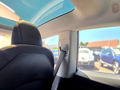 Used 2018 Tesla Model 3 Mid Range RWD image 54
