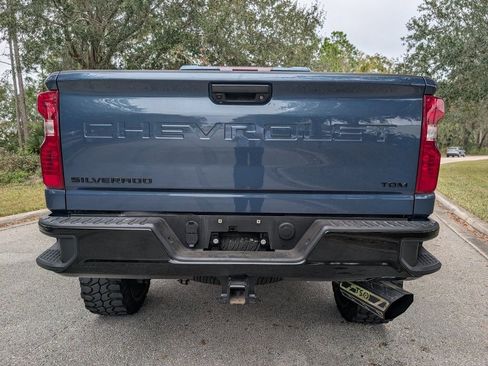 Used 2025 Chevrolet Silverado 2500 Custom w/ Custom Blackout Package image 6