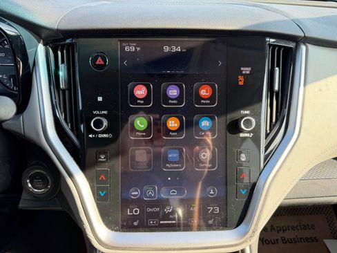 Used 2022 Subaru Outback Premium image 15