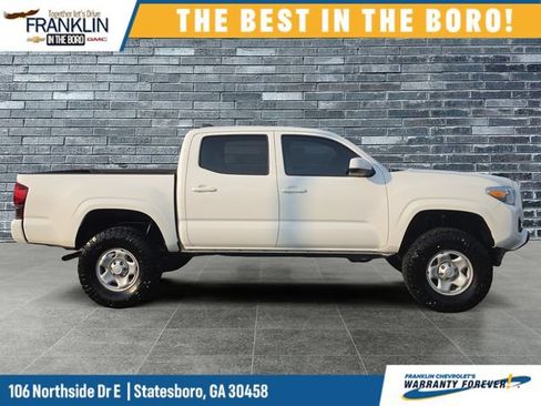 Used 2023 Toyota Tacoma SR AWD/4WD image 7