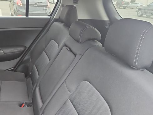Used 2022 Kia Sportage LX image 12