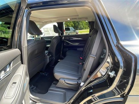 New 2026 INFINITI QX60 Luxe w/ Family Package image 17