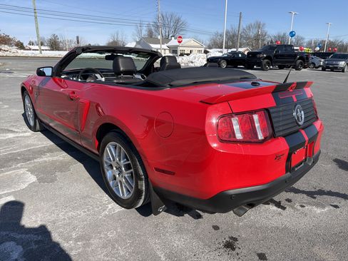 Used 2012 Ford Mustang Premium image 32
