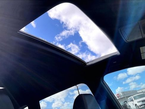 Used 2025 Honda CR-V Sport-L image 17