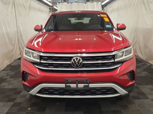 Used 2022 Volkswagen Atlas Cross Sport SEL AWD/4WD image 2