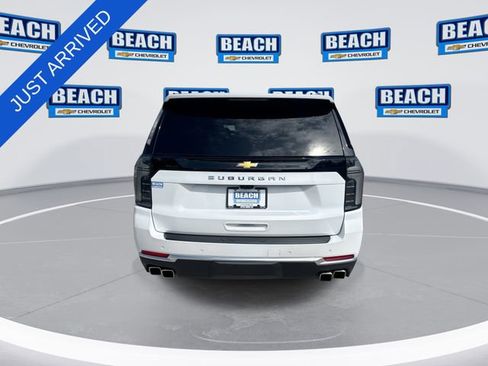 Used 2025 Chevrolet Suburban High Country AWD/4WD image 7