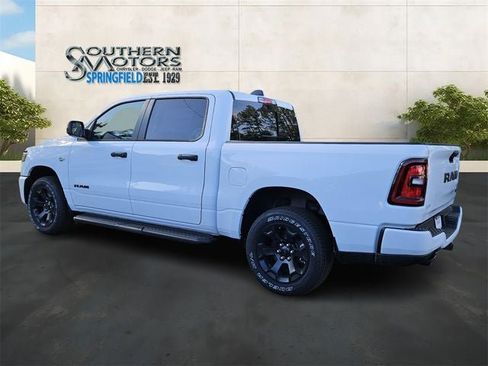 New 2026 RAM 1500 Express AWD/4WD image 3