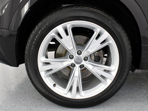 Used 2019 Audi Q8 Premium w/ Convenience Package image 80