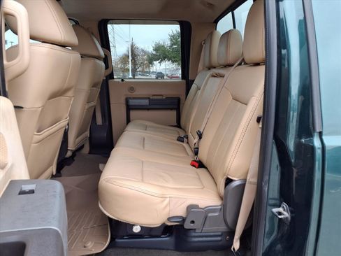 Used 2011 Ford F250 Lariat w/ Lariat Interior Pkg image 17