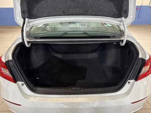 Used 2019 Honda Accord LX image 11