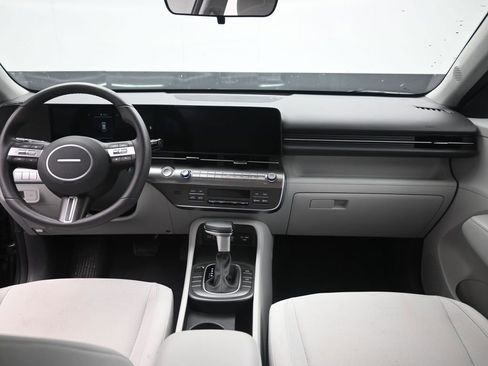 Used 2025 Hyundai Kona SEL FWD image 28