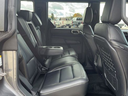 New 2025 Ford Bronco Badlands w/ Sasquatch Package image 27
