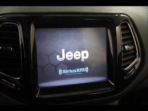 Used 2020 Jeep Compass Limited AWD/4WD image 9