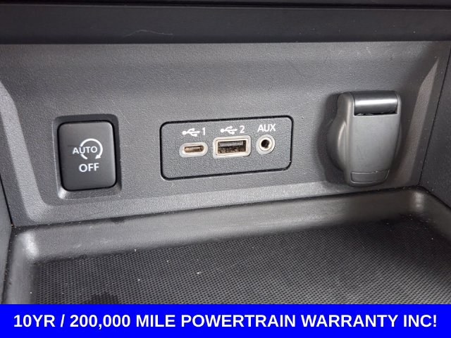 Used 2024 Nissan Sentra SV FWD image 27