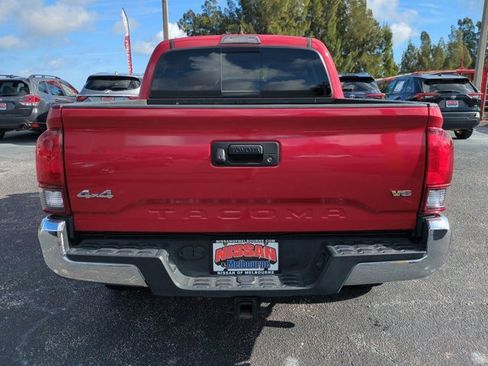 Used 2023 Toyota Tacoma SR image 5