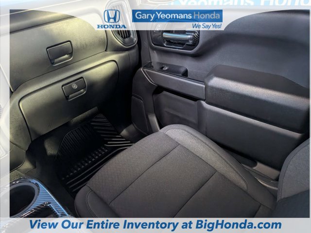 Used 2026 Chevrolet Silverado 1500 Custom w/ Turbomax Blackout Package RWD image 18