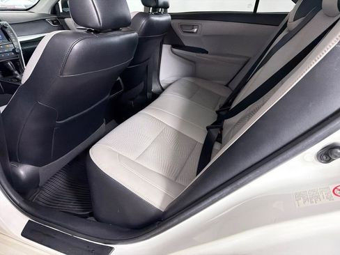 Used 2016 Toyota Camry SE w/ Moonroof Package image 21