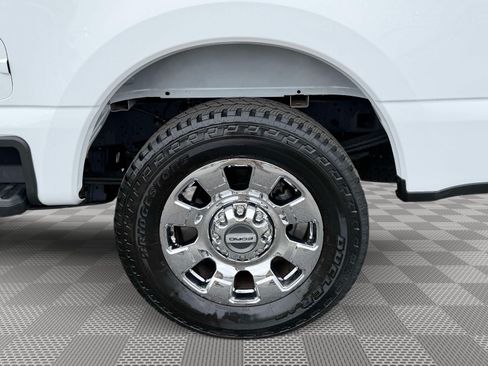 Used 2025 Ford F250 Lariat w/ Chrome Package AWD/4WD image 32