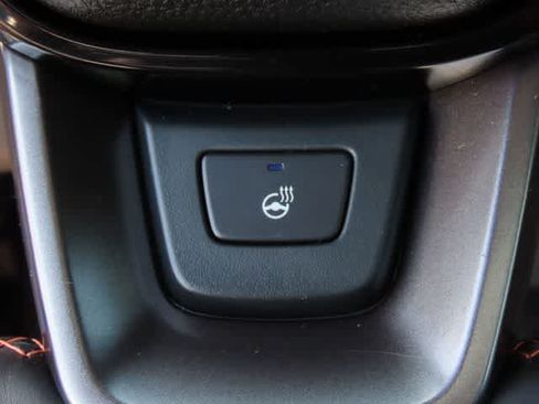 Used 2025 Honda Pilot TrailSport image 29
