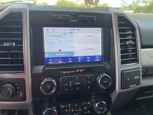 Used 2021 Ford F250 Lariat w/ Lariat Value Package AWD/4WD image 12