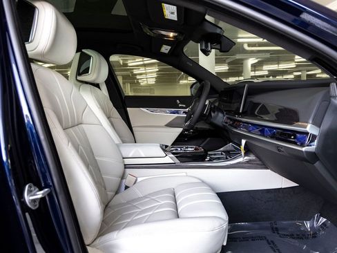 New 2026 BMW 740i xDrive image 29