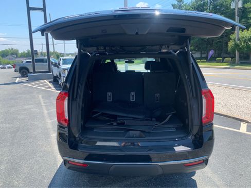 Used 2022 GMC Yukon AT4 AWD/4WD image 5