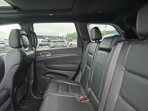Used 2021 Jeep Grand Cherokee Limited w/ Sun & Sound Group AWD/4WD image 18