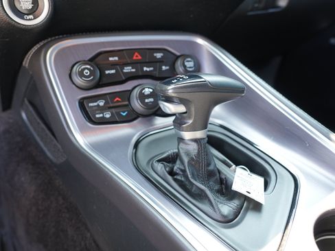 Used 2018 Dodge Challenger R/T Scat Pack RWD image 19