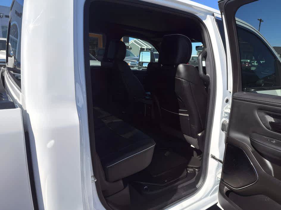 Used 2025 RAM 1500 Limited w/ Trailer Tow Group AWD/4WD image 18