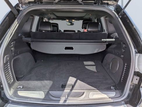 Used 2019 Jeep Grand Cherokee Limited w/ Luxury Group II image 12