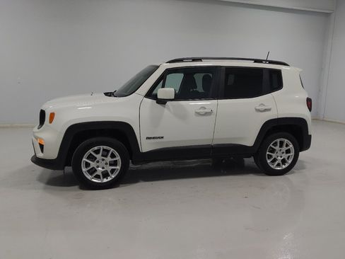 Used 2021 Jeep Renegade Latitude AWD/4WD image 2