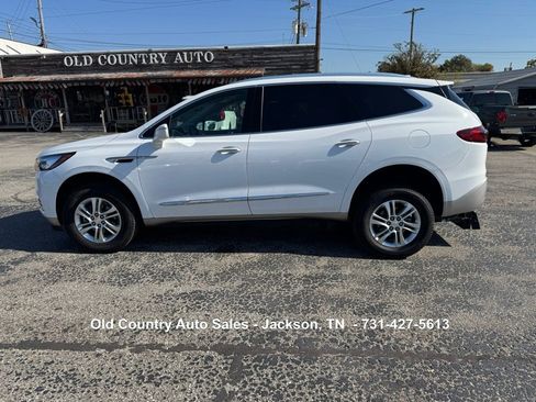 Used 2020 Buick Enclave Essence image 1