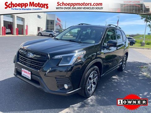 Used 2023 Subaru Forester Premium AWD/4WD image 1