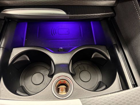 Used 2023 BMW 530i xDrive 530i xDrive w/ Executive Package image 32