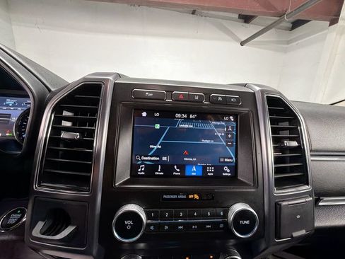 Used 2019 Ford Expedition Platinum RWD image 14