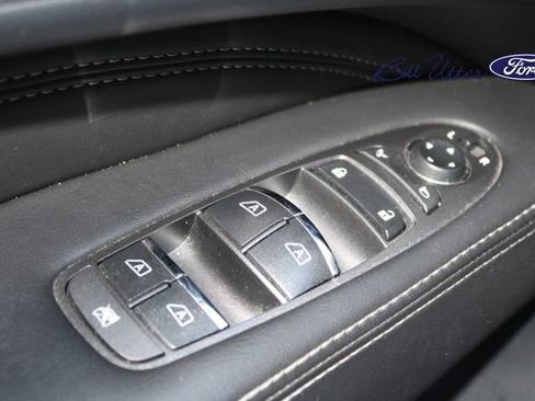 Used 2019 INFINITI QX60 Luxe w/ Essential Package image 23