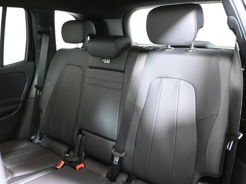 Certified 2026 Mercedes-Benz GLB 250 4MATIC image 4