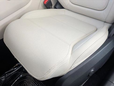 New 2026 Mercedes-Benz GLC 300 GLC 300 image 4