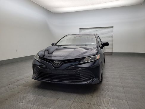 Used 2020 Toyota Camry LE image 15