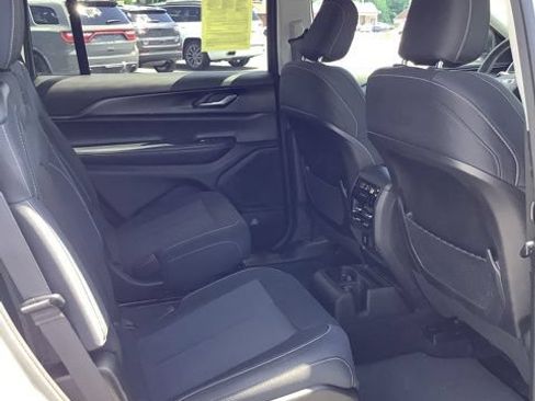 Certified 2023 Jeep Grand Cherokee L Laredo w/ Luxury Tech Group I AWD/4WD image 19