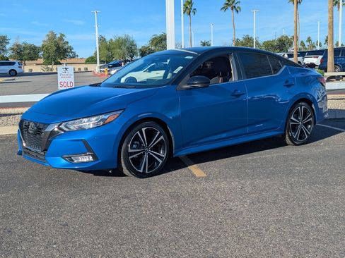 Certified 2022 Nissan Sentra SR image 2