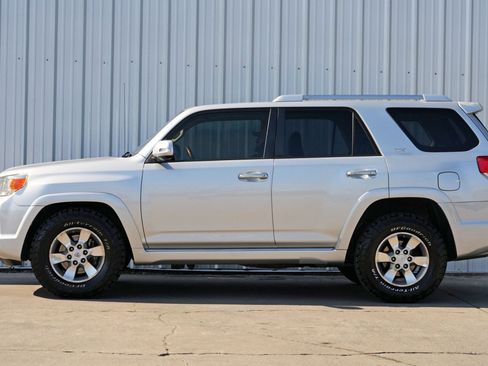 Used 2010 Toyota 4Runner SR5 image 8