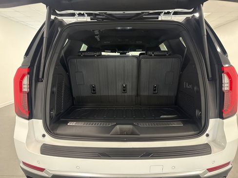 New 2026 GMC Yukon Denali w/ LPO, Floor Liner Package RWD image 8