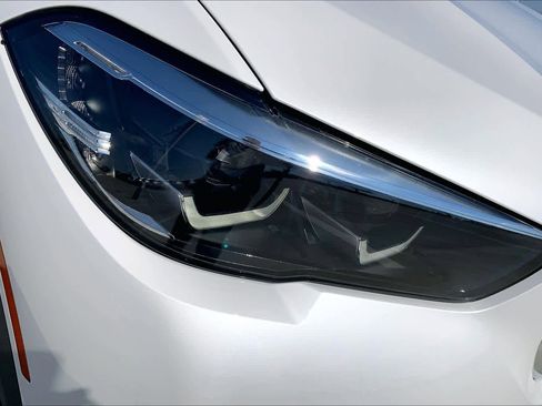 Used 2022 BMW X5 xDrive40i w/ Premium Package image 24