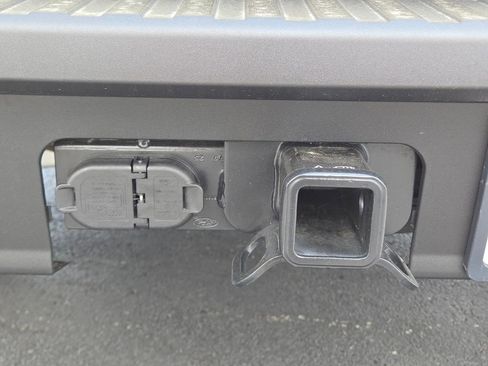 New 2025 Ford Maverick XLT w/ XLT Luxury Package image 14