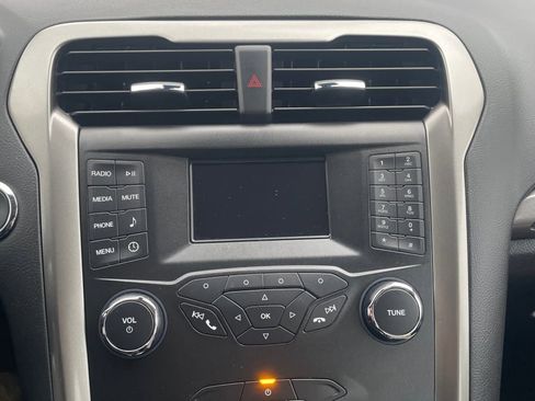 Used 2019 Ford Fusion S image 13