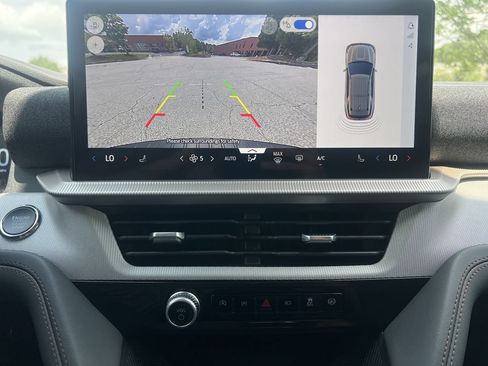 New 2026 Ford Explorer Active RWD image 5